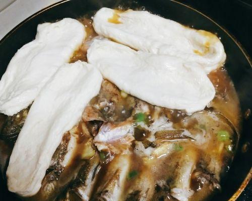 铁锅水库鱼的美食之旅（以鲈鱼烤铁锅为代表的另类美食）-第2张图片-美味行家