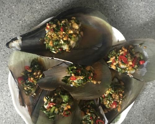 《美味营养的蒜蓉海带制作方法》（简单易学，让你轻松尝遍美味）-第2张图片-美味行家