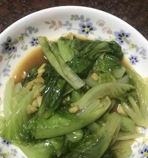 轻盈饮食，瘦肉炒生菜（炒出健康，吃出美丽）-第1张图片-美味行家