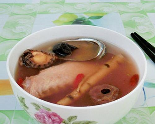 万年汤（一碗好汤，延年益寿；古法熬制，保健佳品）-第3张图片-美味行家