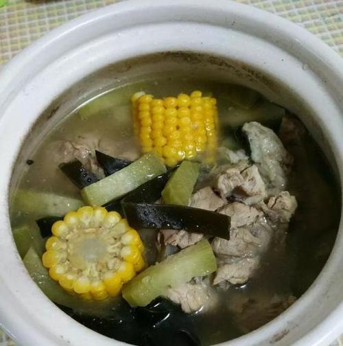玉米海带汤的做法（简单易学，营养美味）-第2张图片-美味行家