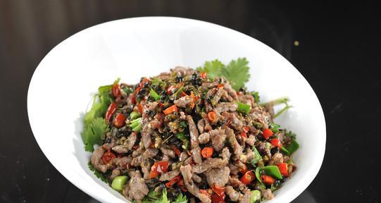 野山椒炒牛肉的制作方法（重口味家常菜，健康美味双不误）-第2张图片-美味行家