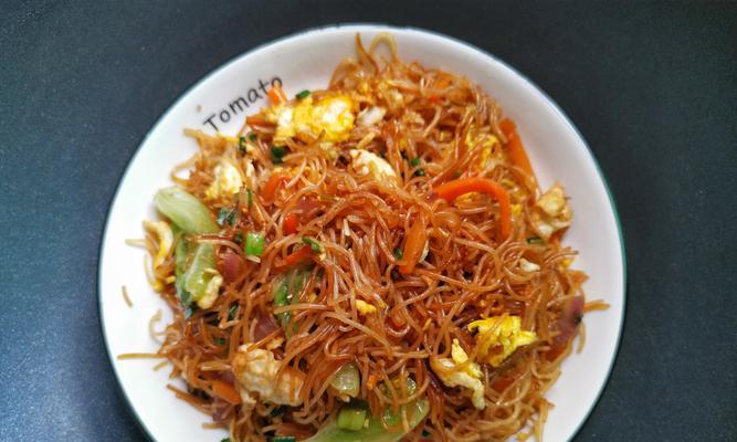 美味健康的素炒米粉（以新鲜蔬菜为主料，富含营养的素食佳肴）-第1张图片-美味行家