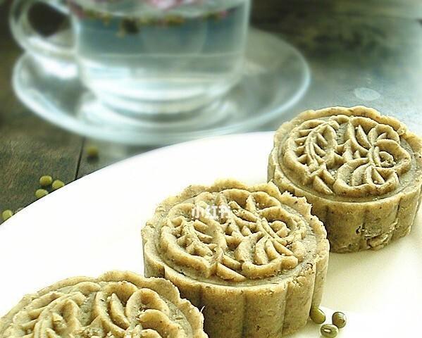 清爽夏日，一起来做绿豆糕（清凉美味，夏季必备的甜点）-第1张图片-美味行家
