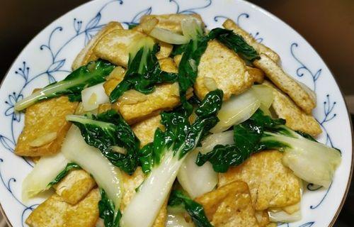 小白菜烧豆腐（家常美味，快速上桌）-第2张图片-美味行家