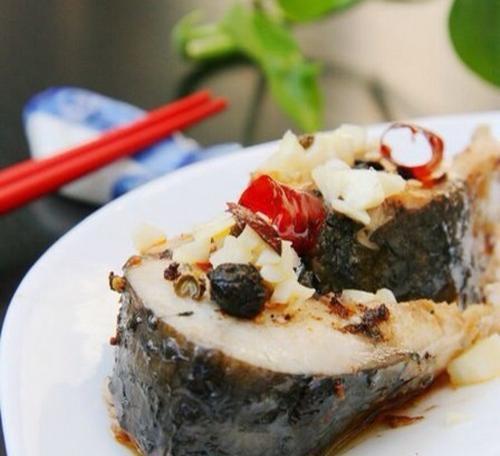 营养美味，以时蔬拌鱼块（家庭自制，健康又简单/时蔬美食，拌鲜鱼一口好滋味）-第1张图片-美味行家