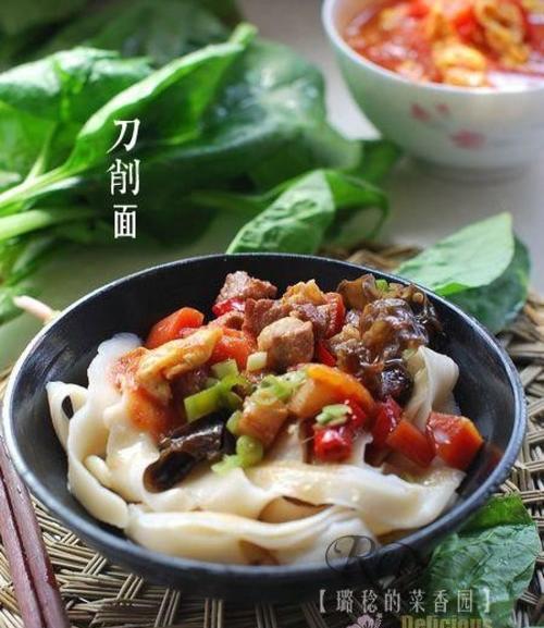 探秘天津打卤刀削面（传统口感与新时尚的完美结合）-第1张图片-美味行家