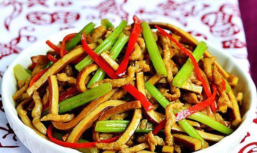 美味健康，香干茭白炒肉丝的做法（口感细腻，营养丰富，家常小炒的首选）-第3张图片-美味行家