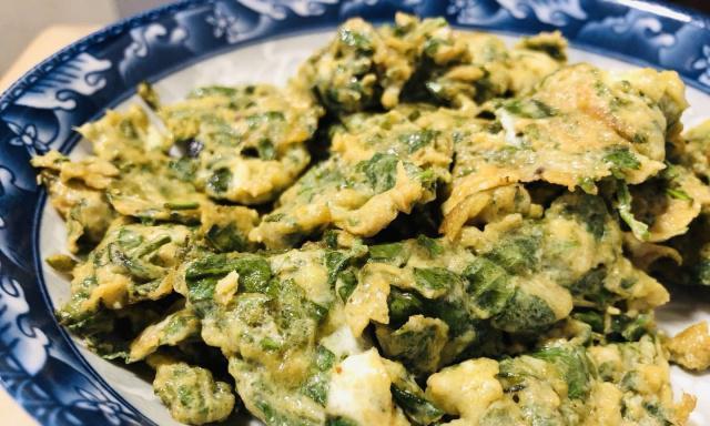 美味营养的香椿鸡蛋玉米饼-第3张图片-美味行家