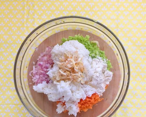 五彩白菜包的制作方法（做出美味健康的素食佳肴）-第1张图片-美味行家