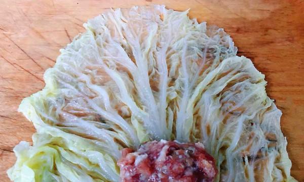 五彩白菜包的制作方法（做出美味健康的素食佳肴）-第3张图片-美味行家