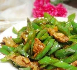 美味肉丝炒青椒（传统口感，简单制作）-第1张图片-美味行家
