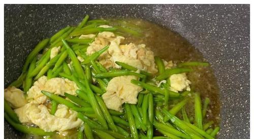 美味易做（打造色香味俱佳的鲜黄花炒鸡蛋）-第3张图片-美味行家