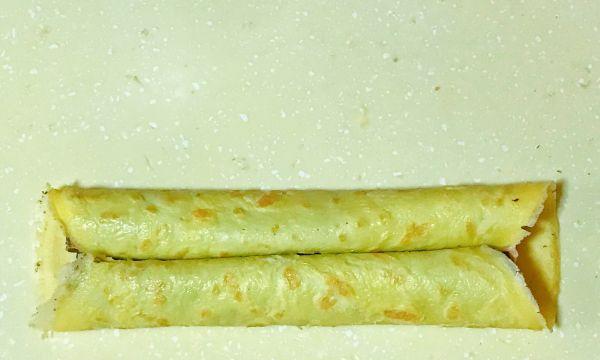 用银鱼蛋卷手工制作美味的小吃（传统小吃重现美味，做法简单易学）-第2张图片-美味行家