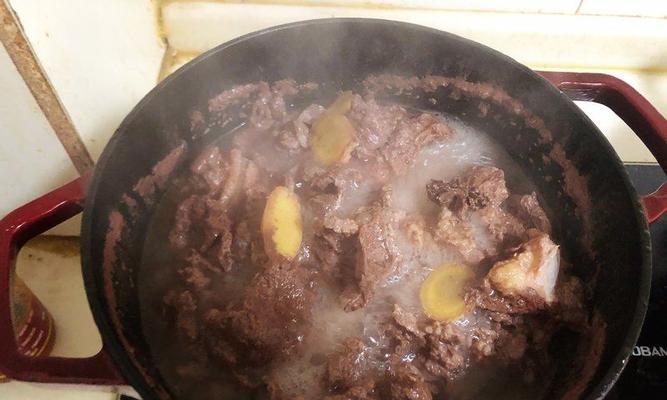 家常美食，瓦罐炖牛肉（享受味蕾的美好时光）-第3张图片-美味行家