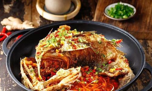 香煎雄鱼，美味佳肴的制作方法（健康鲜美的海鲜菜肴，快速制作，锁住鲜美口感）-第3张图片-美味行家