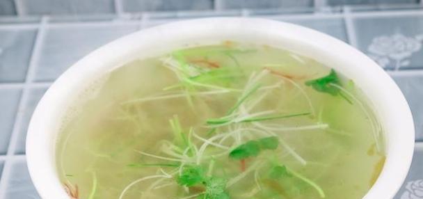 用肉丝榨菜蛋花煲汤（家常菜谱，养生好滋味！）-第3张图片-美味行家
