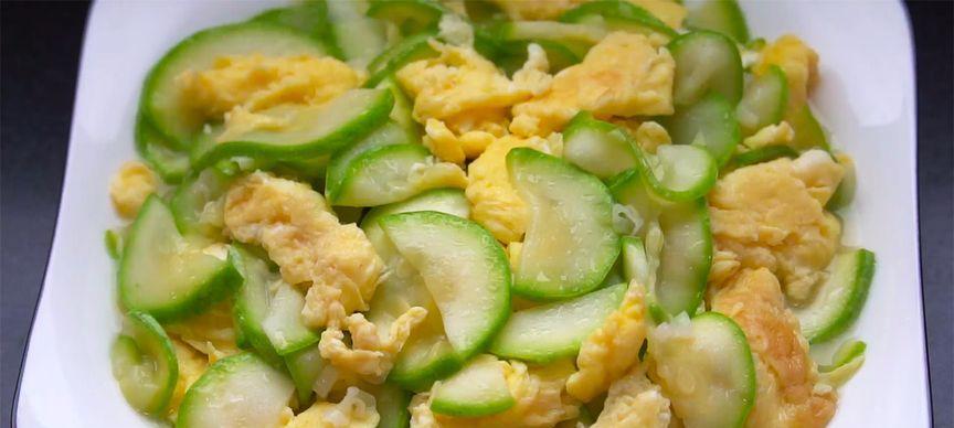 如何制作美味健康的以西葫芦鸡蛋汤？（健康饮食，从鸡蛋汤开始；以西葫芦制作，营养丰富。）-第1张图片-美味行家