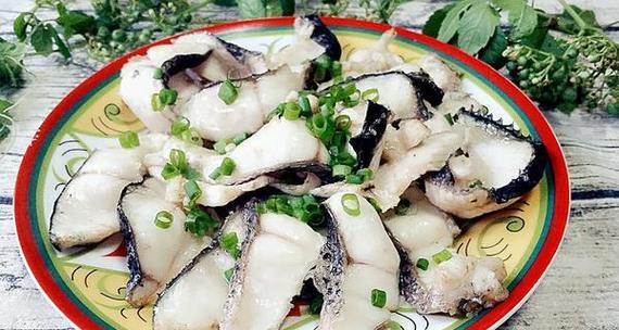 水晶黑鱼片，做出海鲜美味（清脆爽口，营养丰富）-第3张图片-美味行家
