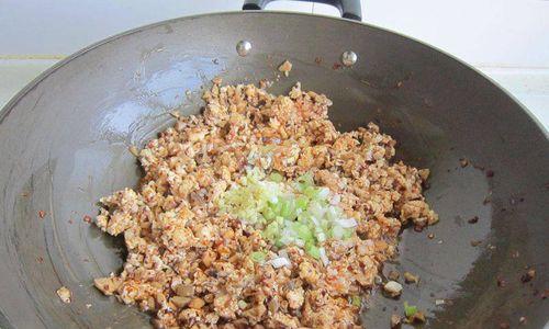 自制鸡肉馅的做法（健康美味，营养丰富）-第2张图片-美味行家