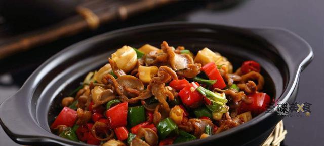 香辣鸭胗的美食之旅（一道刺激味蕾的佳肴）-第1张图片-美味行家