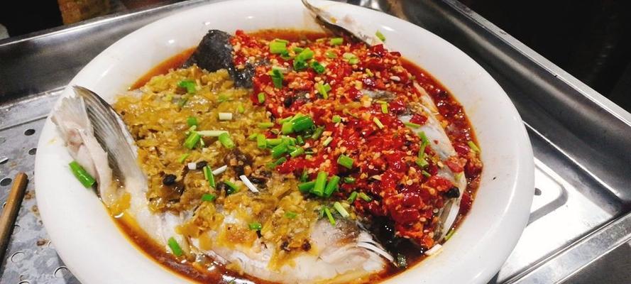 双味剁椒鱼头的制作方法（家庭健康食谱，双重口感享受）-第3张图片-美味行家
