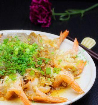 美味可口的蒜蓉粉丝蒸鲍仔（家庭厨房也能轻松做出高档美食！）-第1张图片-美味行家