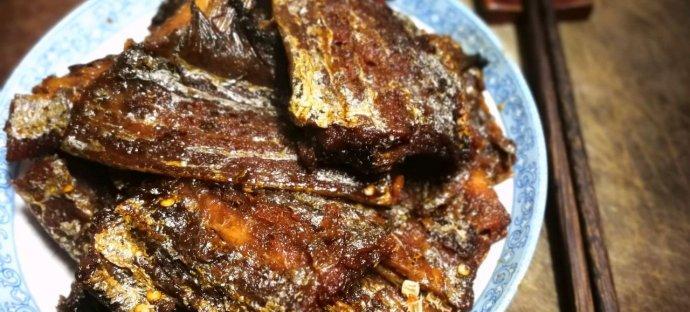 手把手教你做盐酥带鱼（美味可口的家常美食，传承经典口味）-第2张图片-美味行家