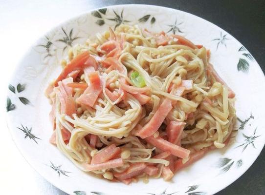 小白也能轻松做好的火腿肠炒通心粉（简单易学，美味好吃，做法大揭秘！）-第2张图片-美味行家