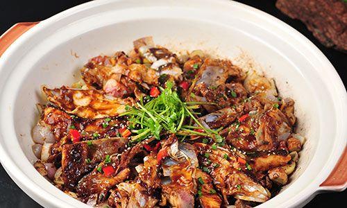美味生焗鲜鱼块（家庭厨艺新招，轻松烹制香气四溢的焗鱼料理）-第3张图片-美味行家