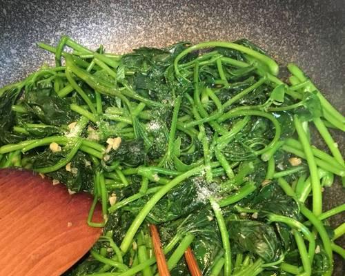 蒜蓉炒蕃薯苗，美味健康又营养-第1张图片-美味行家