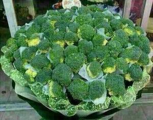 教你如何制作美味可口的以西兰花花束（用以西兰花打造精致花束，营造美味健康的餐桌风景）-第3张图片-美味行家