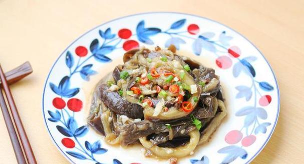 美食诱惑，油泼茄子做法大揭秘！（家常菜谱，尝鲜指南，油泼茄子一定要试试！）-第2张图片-美味行家