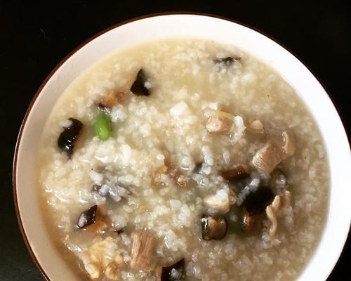 健康营养，家常美味——以香菇青菜鸡肉粥为例（学会这道粥，让你受益一生）-第3张图片-美味行家