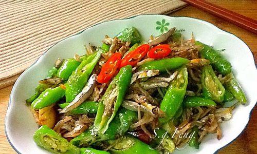 以小鱼仔炒辣椒，辣中带香的美味佳肴（学会这道菜，让你的厨艺更上一层楼）-第2张图片-美味行家
