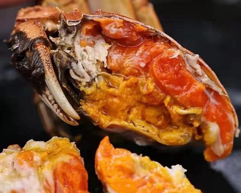 盐焗大闸蟹的制作方法（如何制作口感鲜美的盐焗大闸蟹）-第1张图片-美味行家