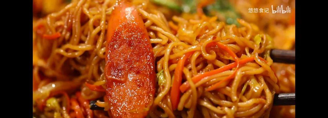 如何自制美味油炸方便面（享受口感独特的自制美食/自制油炸方便面做法详解）-第3张图片-美味行家