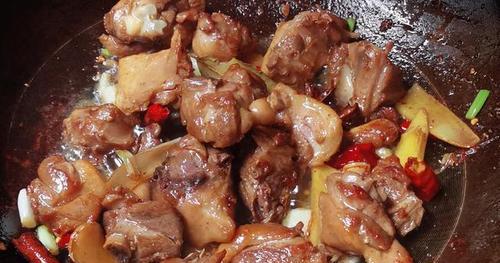 蒜苗炒鸭肉，美味又健康（一道清爽可口的家常菜）-第3张图片-美味行家