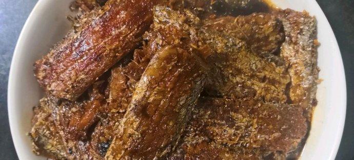 香酥带鱼的制作方法（教你如何做出口感酥脆的香酥带鱼）-第3张图片-美味行家