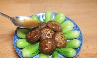 美味可口的香菇扒棠菜（健康易学的家常菜谱，尝出深度的美味）-第1张图片-美味行家