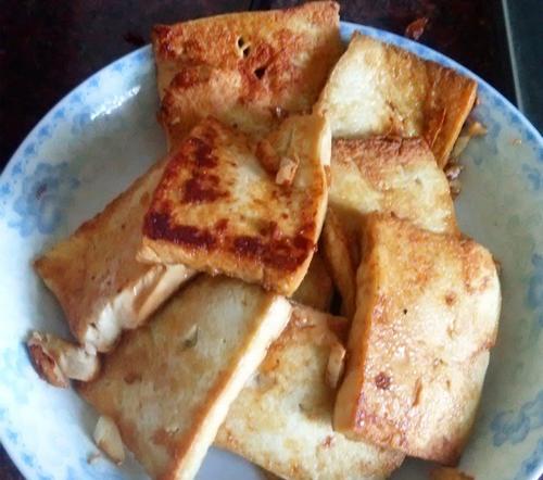 用香煎素鸡打造美味健康的素食菜品（健康素食，色香味俱佳！）-第1张图片-美味行家