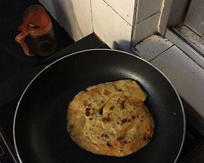 小虾烙饼（以小虾为主料，让你领略不一样的烙饼风味）-第1张图片-美味行家