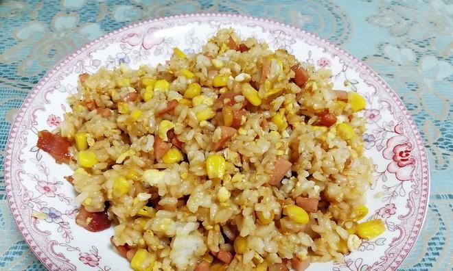 精选食材，教你制作美味鲜人参冬菇玉米炒饭（让你的味蕾享受高级炒饭的美味）-第1张图片-美味行家