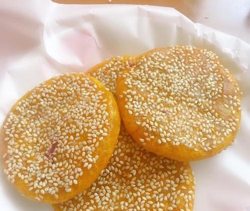 田园南瓜饼的制作方法（用南瓜制作健康美味的小点心，丰富营养全家喜爱）-第2张图片-美味行家