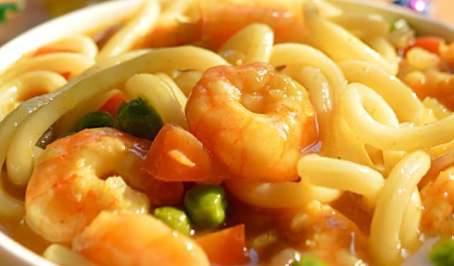 日式墨鱼鲜虾乌东面（让您体验原汁原味的日本美食）-第3张图片-美味行家