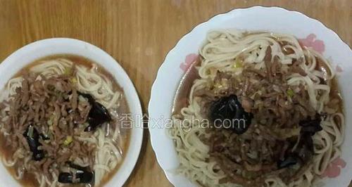 肉丝卤手擀面的做法（美味可口，健康营养，家常常备）-第1张图片-美味行家
