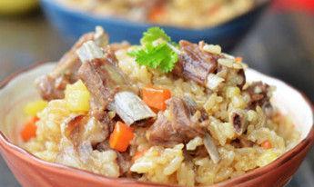 羊肉胡萝卜焖米饭——美味营养的主食（以羊肉胡萝卜为基础，搭配米饭焖制，营养丰富，口感鲜美）-第2张图片-美味行家