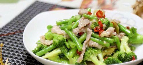 清爽健康瘦肉西兰花美食（美味又健康，想吃又不用担心身材的佳肴）-第3张图片-美味行家