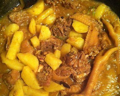 土豆炖土鸡，营养美味的家常菜（家庭美食，健康美味；美味佳肴，享受生活）-第2张图片-美味行家