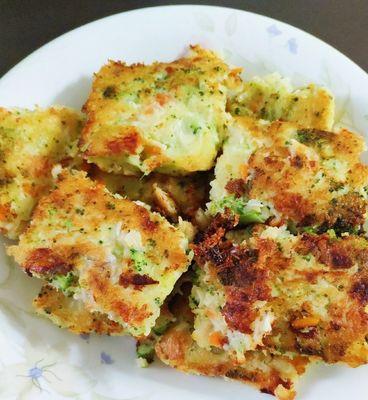 土豆胡萝卜青菜饼的做法（简单易学，味道美妙，让你爱上做饭）-第2张图片-美味行家